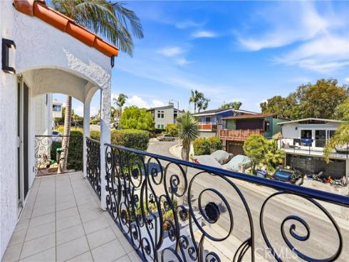 885 Tia Juana Street, Laguna Beach, CA