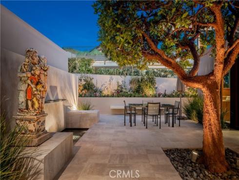 49 Lagunita Drive, Laguna Beach, CA
