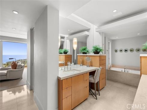 1409 Samoa Way, Laguna Beach, CA