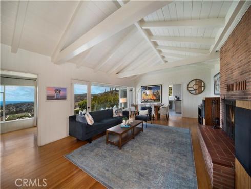 933 Coast View Drive , Laguna Beach, CA