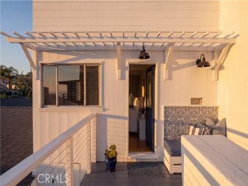 933 Coast View Drive , Laguna Beach, CA