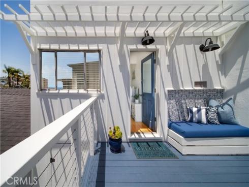 933 Coast View Drive , Laguna Beach, CA