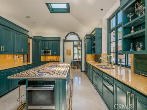 145 Irvine Cove Court, Laguna Beach, CA