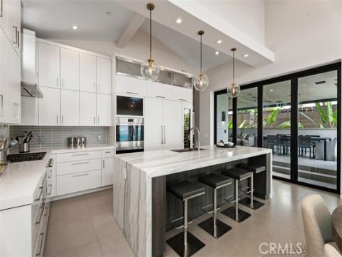 848 Hillcrest Drive, Laguna Beach, CA
