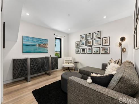 848 Hillcrest Drive, Laguna Beach, CA