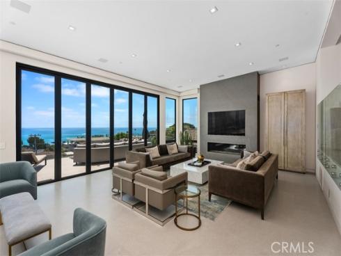 848 Hillcrest Drive, Laguna Beach, CA
