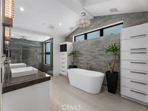 848 Hillcrest Drive, Laguna Beach, CA