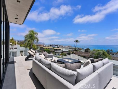 848 Hillcrest Drive, Laguna Beach, CA