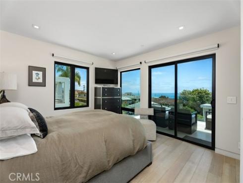 848 Hillcrest Drive, Laguna Beach, CA
