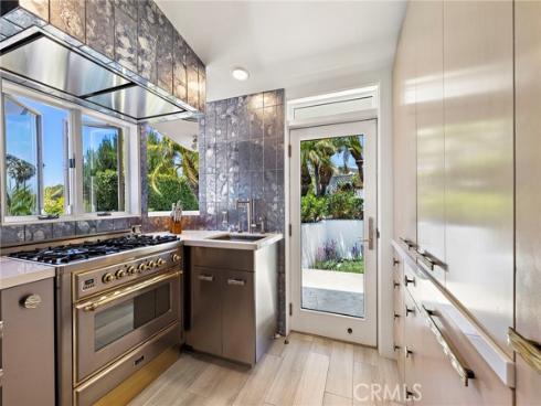594 Cliff Drive, Laguna Beach, CA