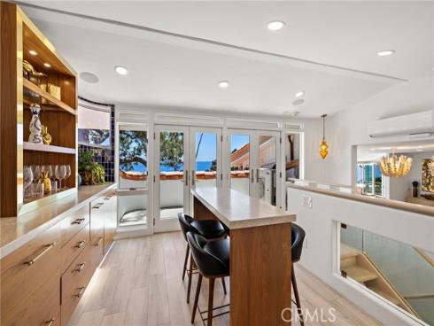 594 Cliff Drive, Laguna Beach, CA