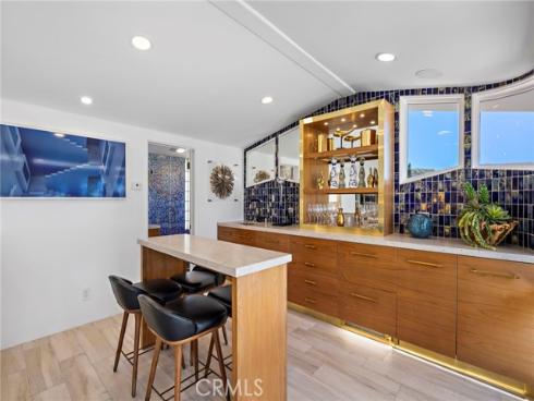 594 Cliff Drive, Laguna Beach, CA