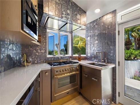 594 Cliff Drive, Laguna Beach, CA