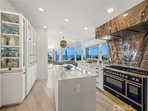 594 Cliff Drive, Laguna Beach, CA