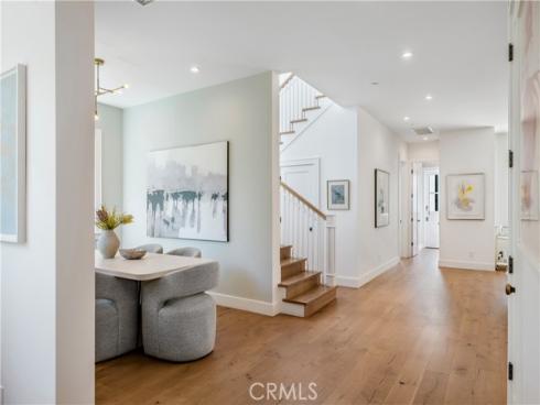 472 Holly Street, Laguna Beach, CA
