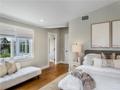 472 Holly Street, Laguna Beach, CA