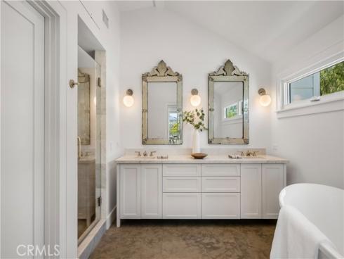 472 Holly Street, Laguna Beach, CA