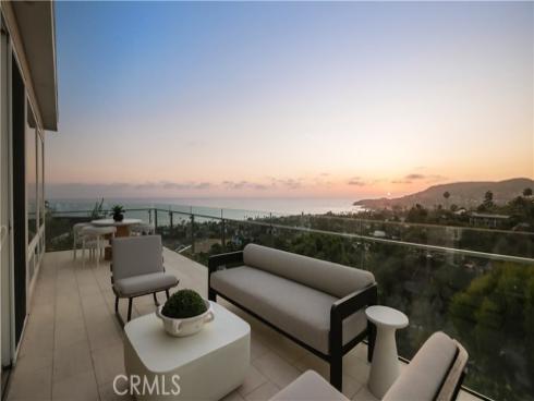 964 Van Dyke , Laguna Beach, CA
