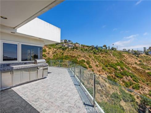 2365 Hillview Drive , Laguna Beach, CA