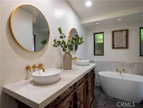 575 Center Street, Laguna Beach, CA