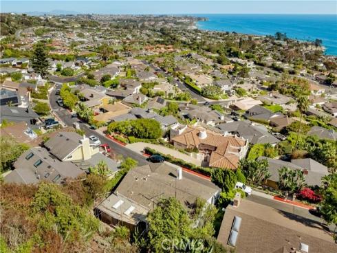 17 N Vista De La Luna , Laguna Beach, CA