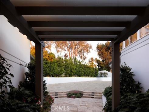 52 N Portola , Laguna Beach, CA