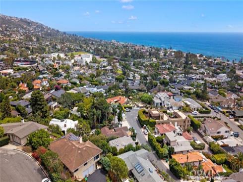 459 Hilledge Drive, Laguna Beach, CA