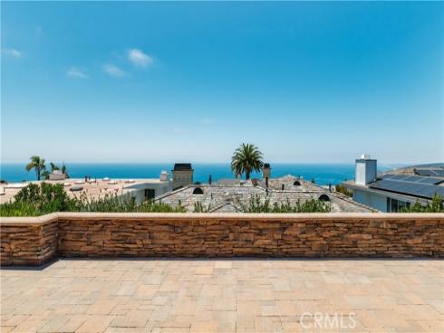 758 Barracuda Way , Laguna Beach, CA
