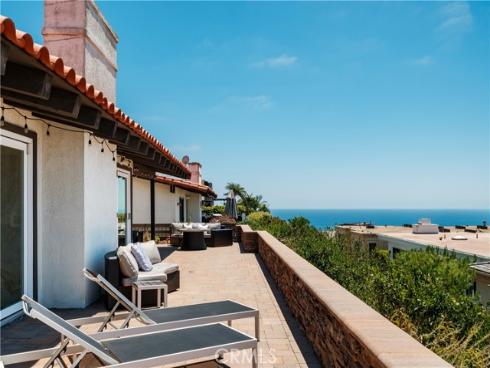 758 Barracuda Way , Laguna Beach, CA