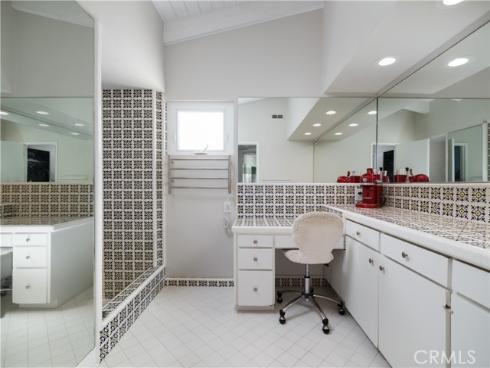 758 Barracuda Way , Laguna Beach, CA