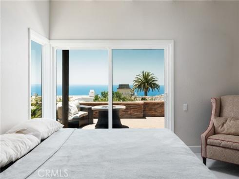 758 Barracuda Way , Laguna Beach, CA