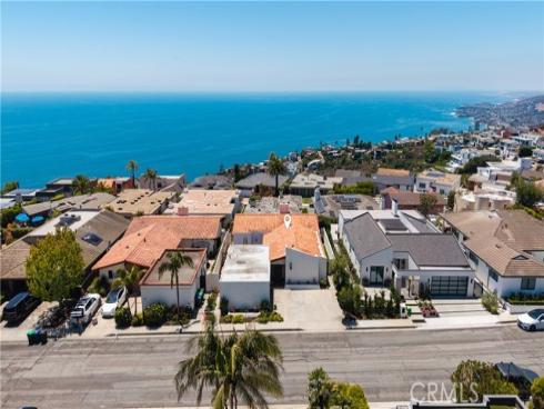 758 Barracuda Way , Laguna Beach, CA