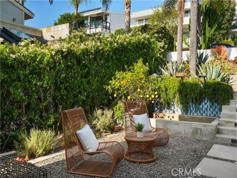 1119 Katella Street, Laguna Beach, CA