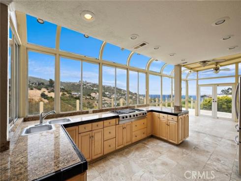 1337 Terrace Way, Laguna Beach, CA