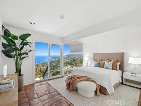 1105 Summit Drive, Laguna Beach, CA