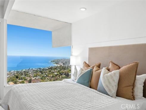 1105 Summit Drive, Laguna Beach, CA