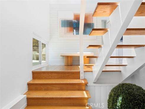 1105 Summit Drive, Laguna Beach, CA
