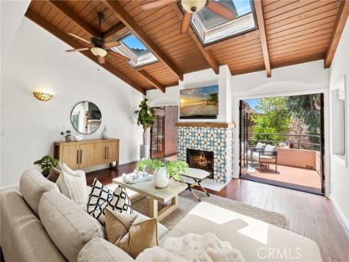 251 Calliope Street