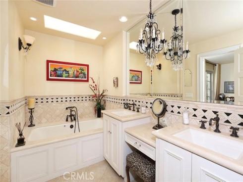 486 Locust Street, Laguna Beach, CA