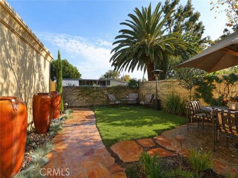 486 Locust Street, Laguna Beach, CA