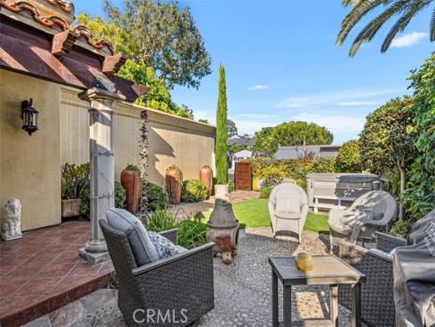 486 Locust Street, Laguna Beach, CA