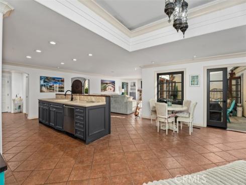 486 Locust Street, Laguna Beach, CA