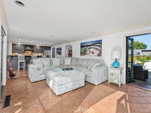 486 Locust Street, Laguna Beach, CA