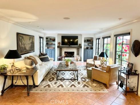 486 Locust Street, Laguna Beach, CA
