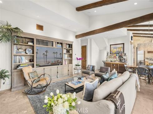 2100 Crestview Drive, Laguna Beach, CA