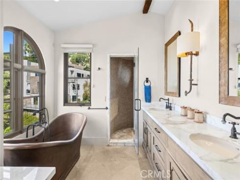 2100 Crestview Drive, Laguna Beach, CA