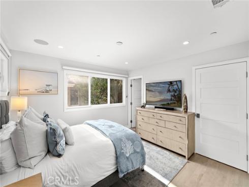 166 Fairview , Laguna Beach, CA