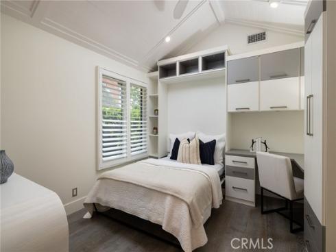 461 Linden Street, Laguna Beach, CA