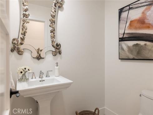461 Linden Street, Laguna Beach, CA