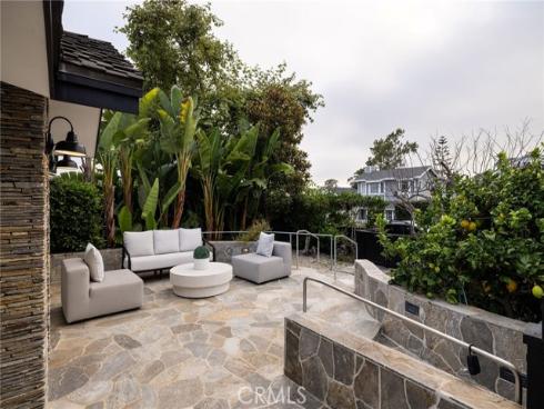 461 Linden Street, Laguna Beach, CA